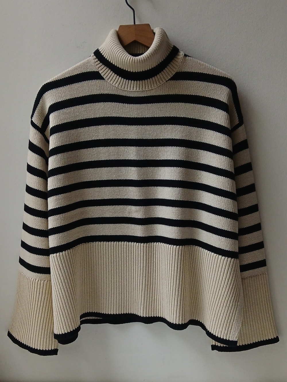 Toteme Signature Stripe Turtleneck Sweater Cream Women's Small